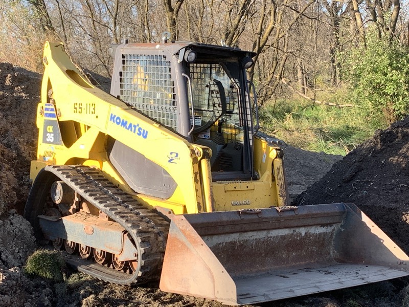 lot 1-A image: Komatsu CK-35 Skid Loader