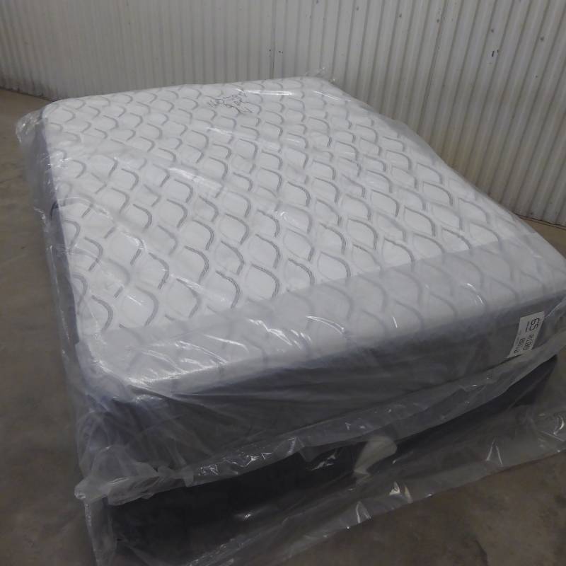 Sealy Response Performance Attendance Plush Pillowtop Queen Mattress