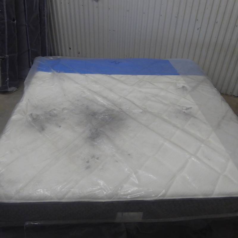 Sealy Response Essentials Faithful Plush King Mattress
