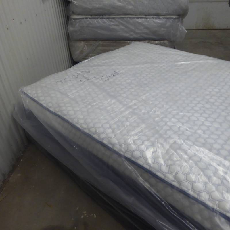 Stearns & Foster Estate Hurston Luxury Cushion Firm Queen Mattress
