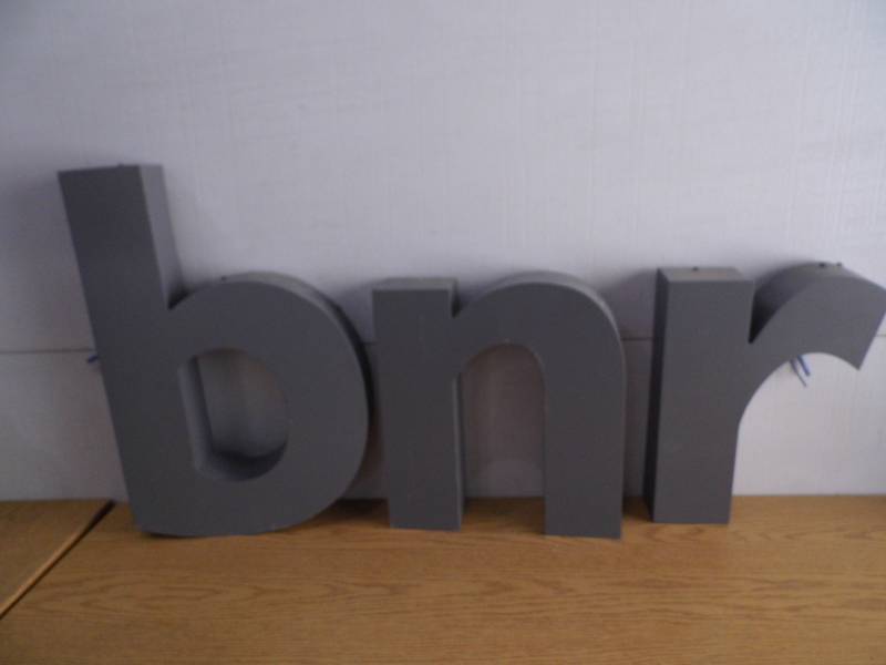 b - n - r Metal Backlit LED Letters