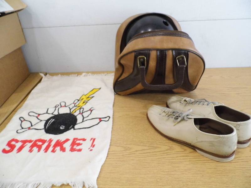 Bowling Ball 16# -Shoes (7) - Bag - Towel