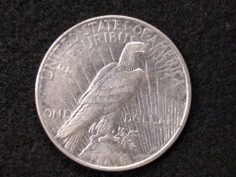 1922 D Peace Silver Dollar...