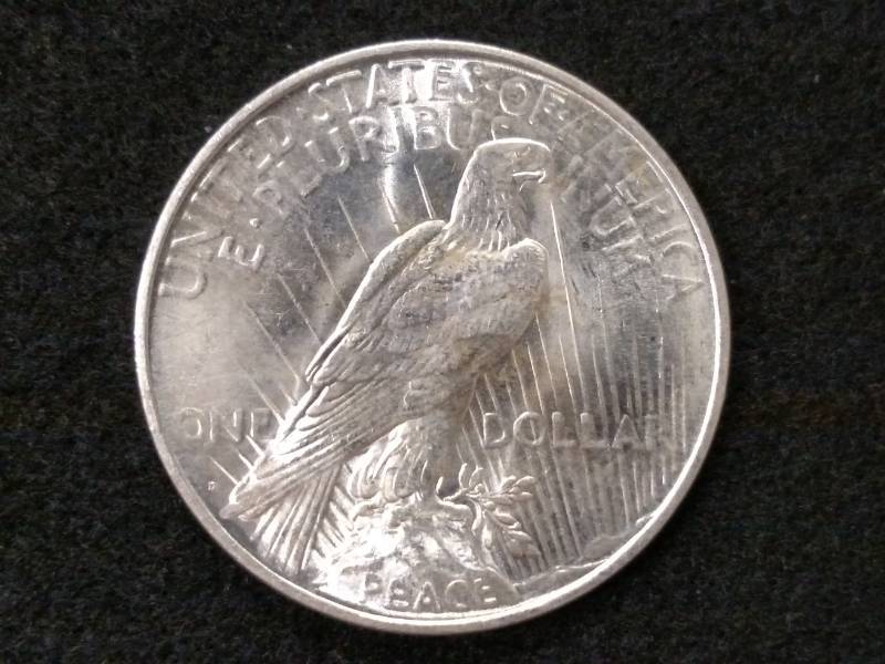 1927 D High Grade Peace Silver Doll...