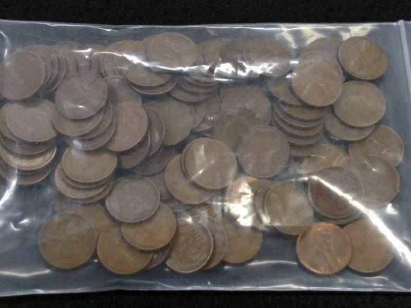 (100) Wheat Cents...