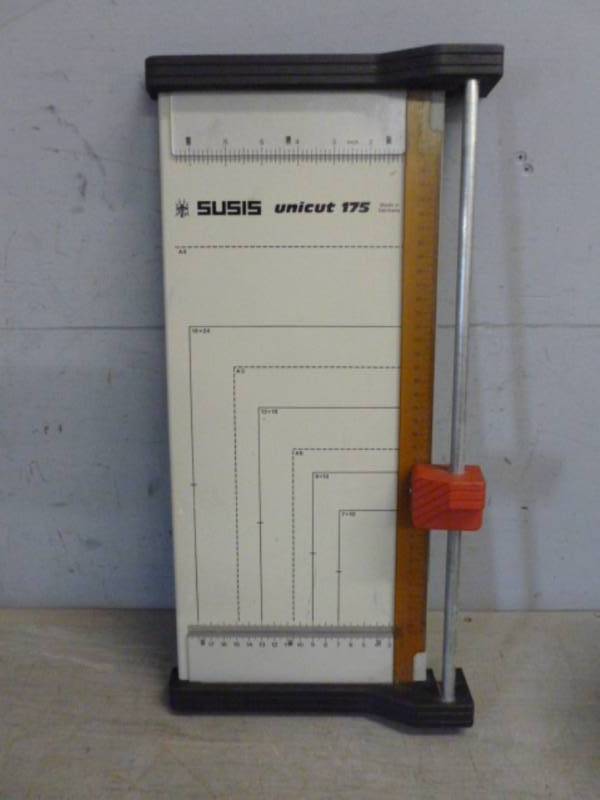 Paper Cutter