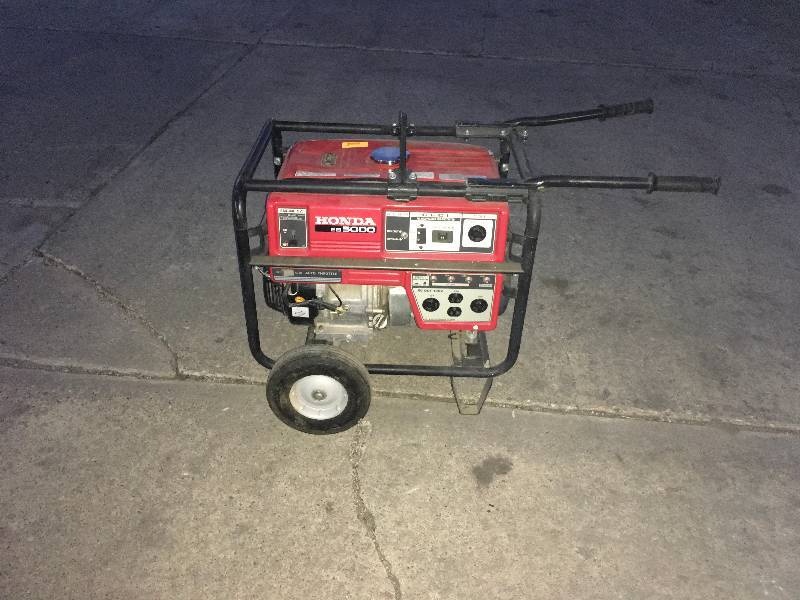 lot 165 image: Honda EB 5000X Generator