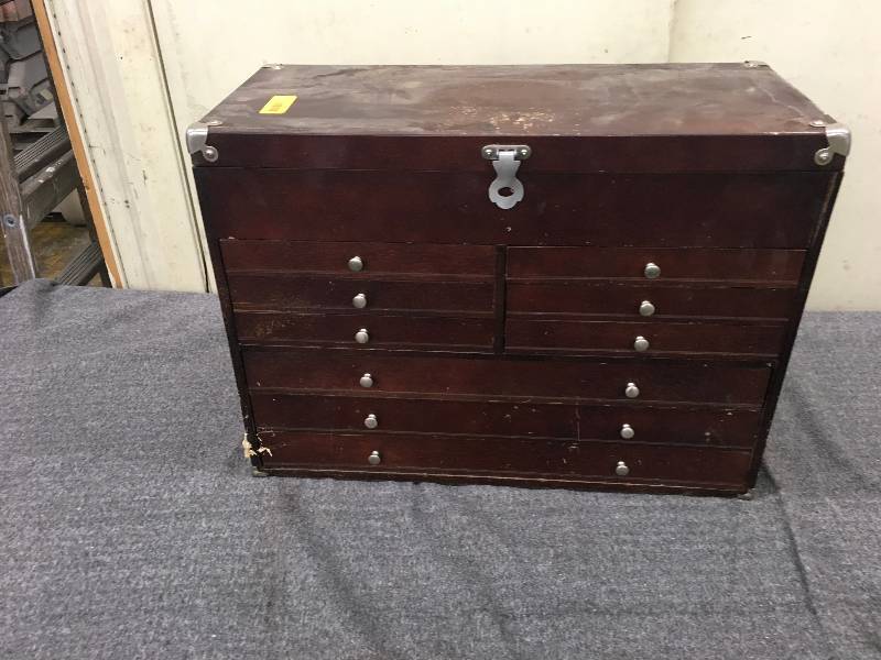lot 178 image: Tool Box W Misc Tools