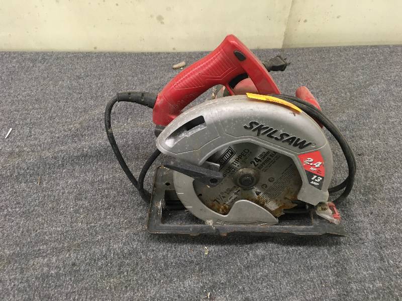 lot 186 image: Skilsaw Circular Saw