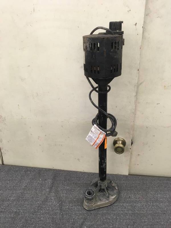 lot 204 image: Flotec 13 HP Nonsubmersible Sump Pump