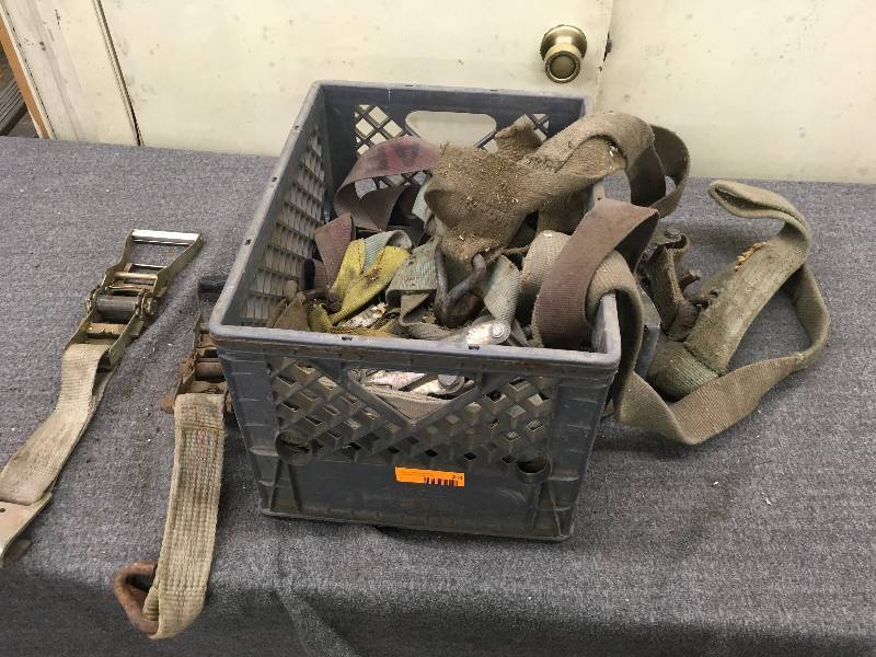 lot 214 image: Box Of Ratchet Straps