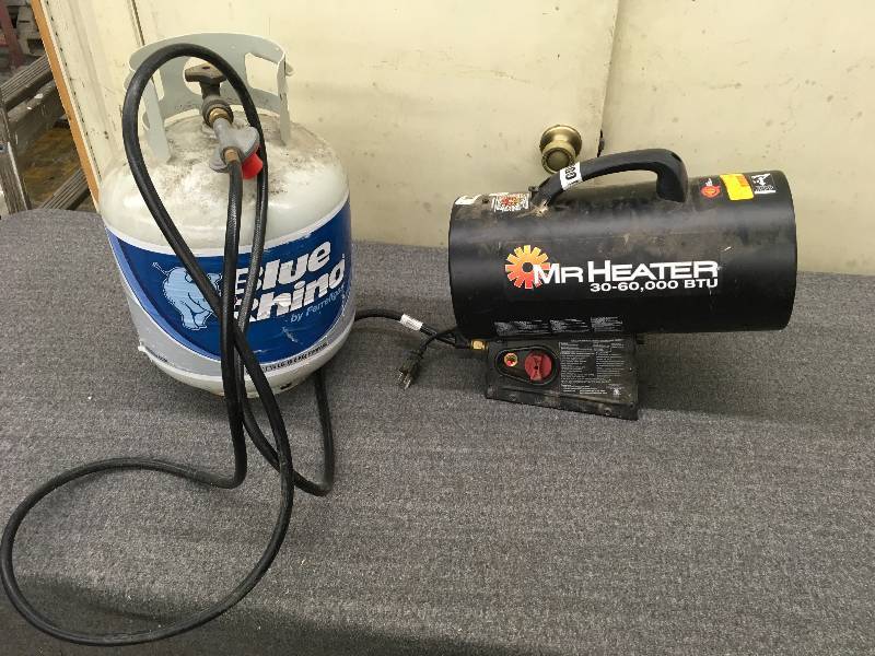 lot 216 image: Mr. Heater 30-60,000 Btu Heater W Propane Tank