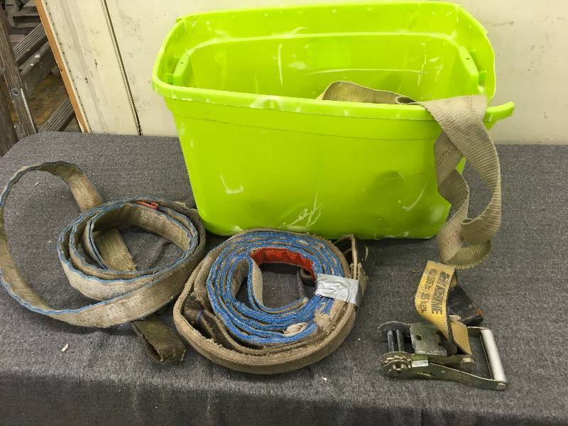 lot 231 image: Tow Straps & Ratchet Straps