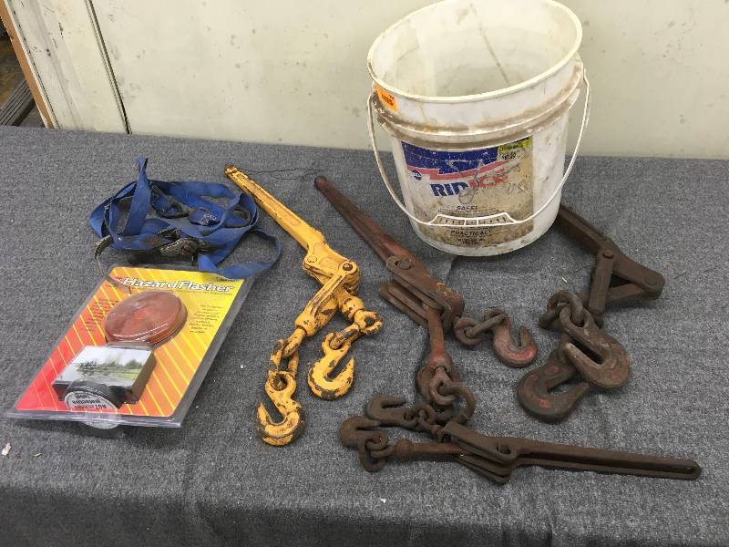 lot 235 image: Chain Binders,Hazard Flasher, & Ratchet Strap