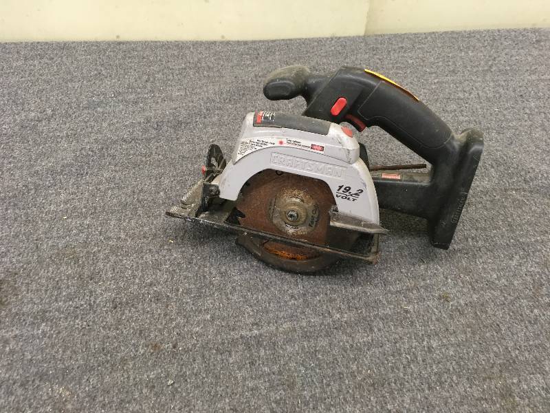 lot 240 image: Craftsman 19.2 V 5 12 Trim Saw