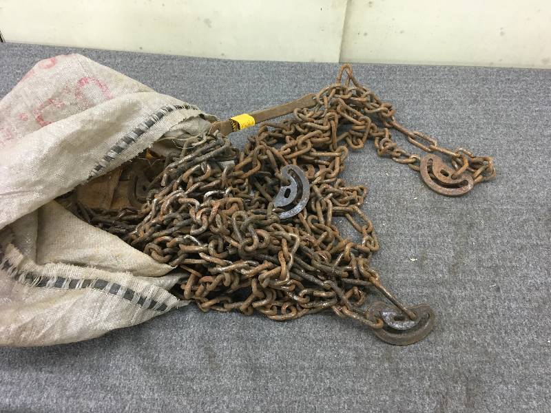 lot 254 image: Tire Chains