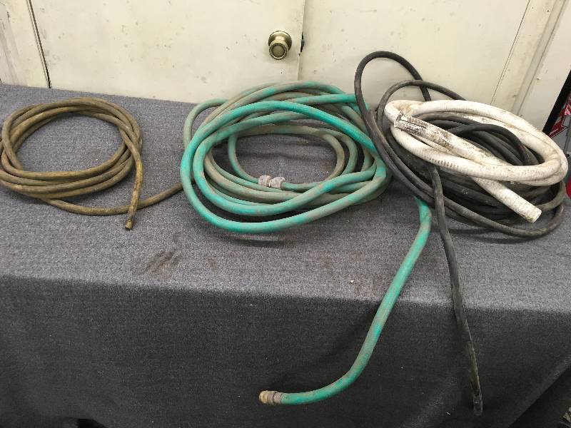 lot 271 image: Three Hoses