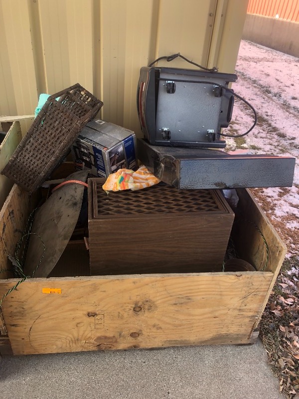 lot 274 image: Huge Crate Of Misc Items