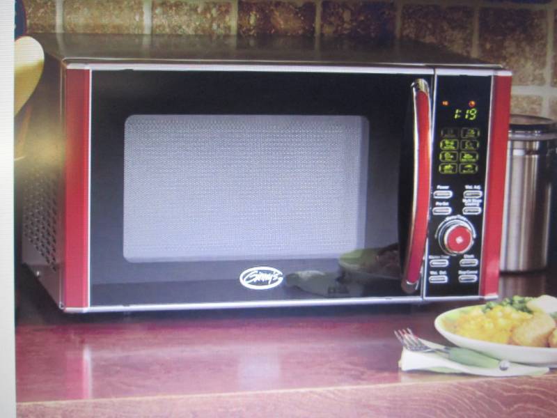 lot 50 image: Ginnys Brand Retro Microwave open ...