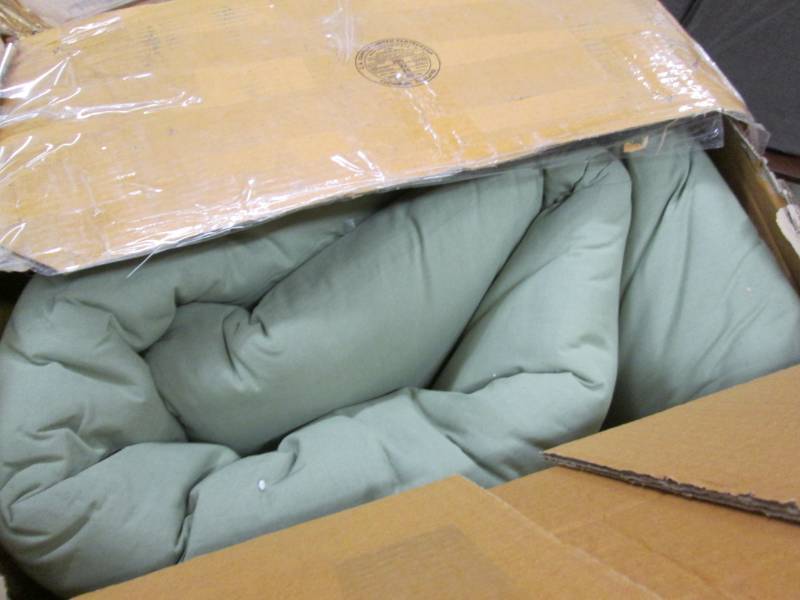 lot 86 image: Lounger Sofa Bed open box Retail $3...