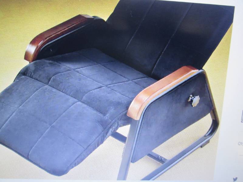 lot 117 image: Zero Gravity Chair open Box Retail ...