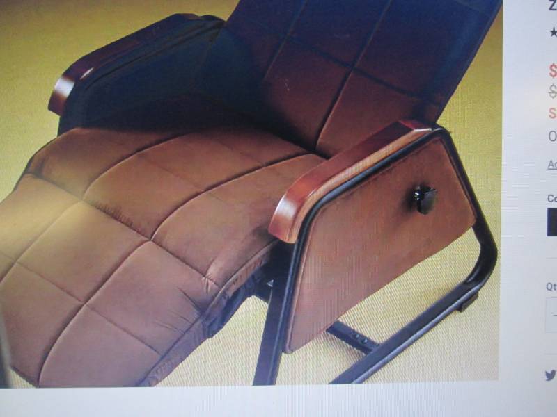 lot 136 image: Zero Gravity Chair open Box Retail ...