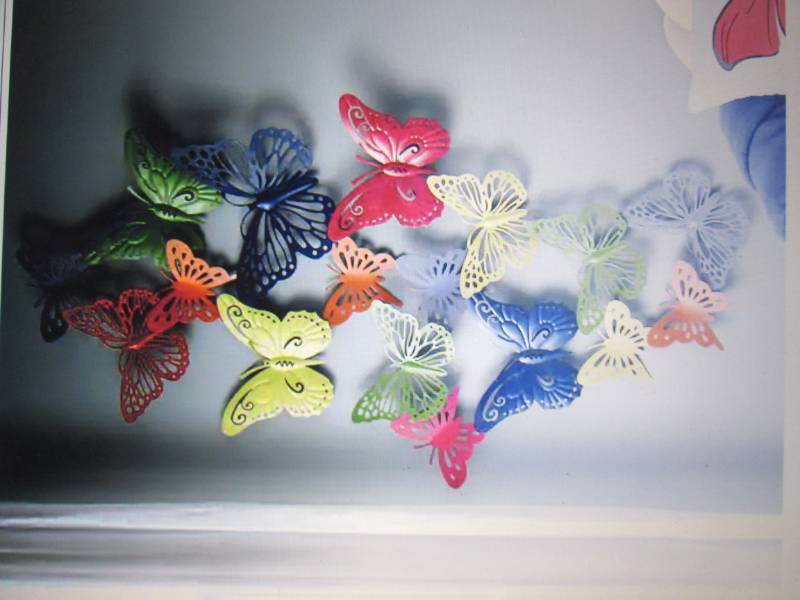 lot 139 image: Colorful Butterflies Wall Dcor op...