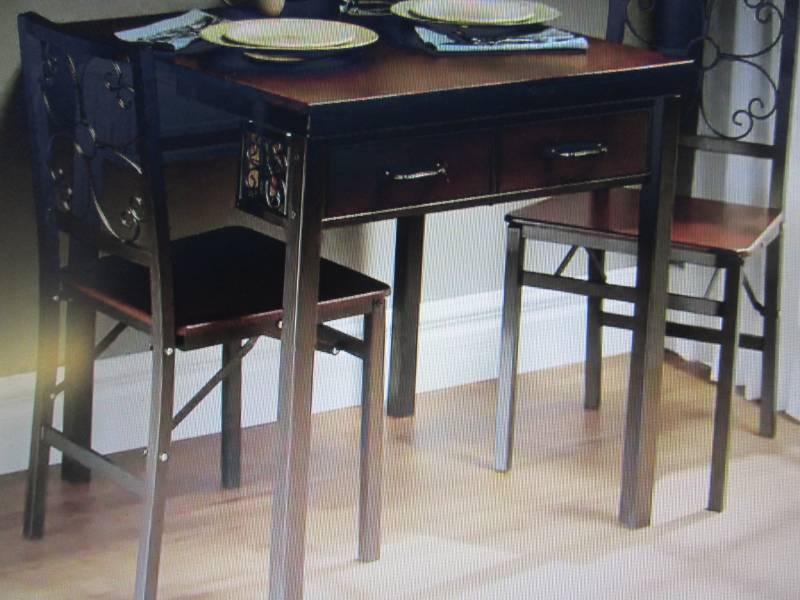 lot 148 image: Dining Table only open box, Assembl...