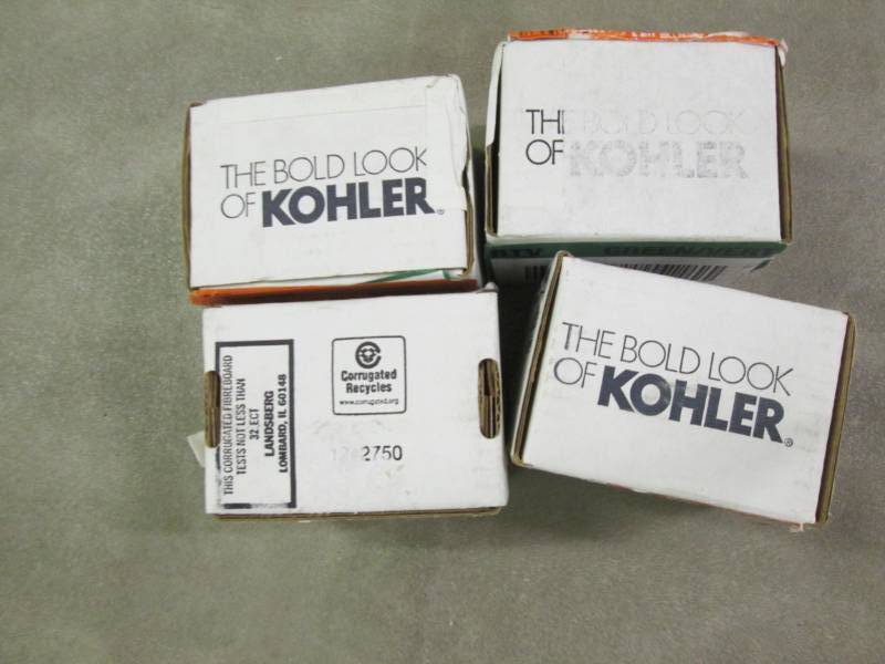 lot 251 image: 4 Kohler Choreograph Single Robe Ho...