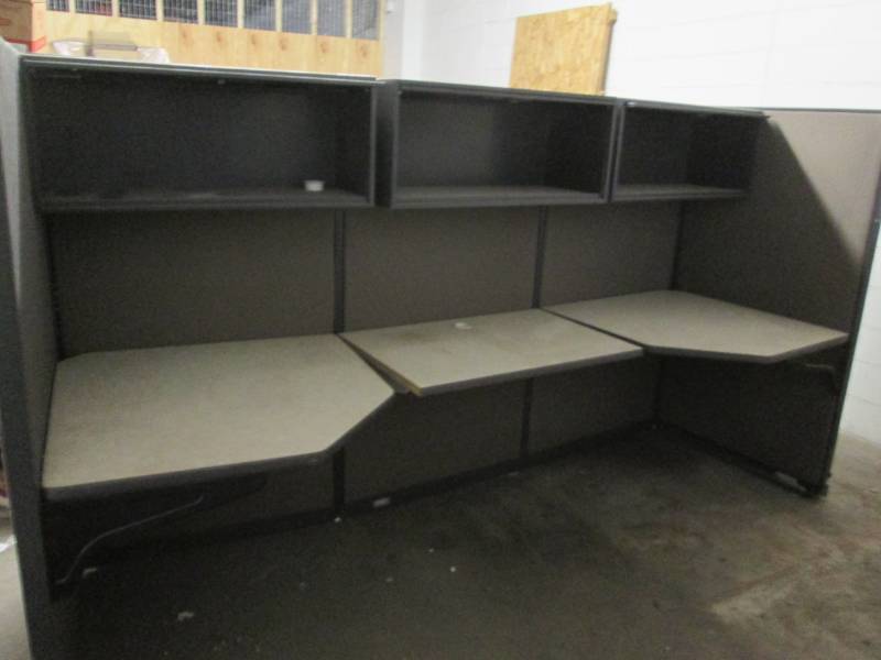 lot 262 image: Office Cubicle 9.5ft Wide...