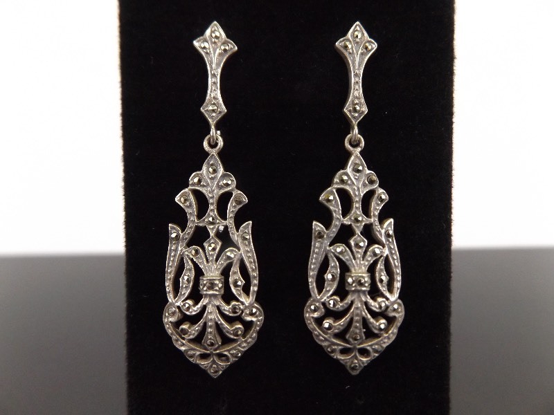lot 77 image: .925 Sterling Silver Art Nouveau Post Dangle Earrings