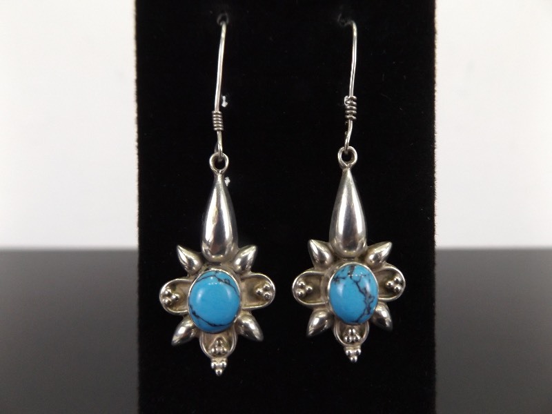 lot 86 image: .925 Sterling Silver Howlite Cabochon Shaman Hook Dangle Earrings