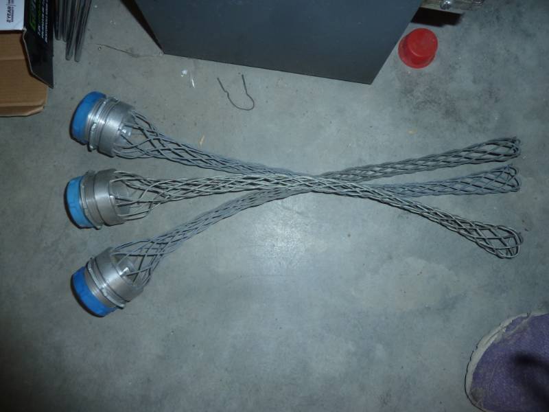 3 hubbel strain relief 18 long...