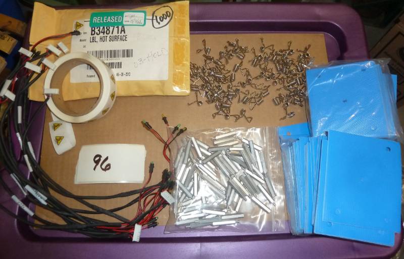 Roll of 1,000 hot surface labels, a...