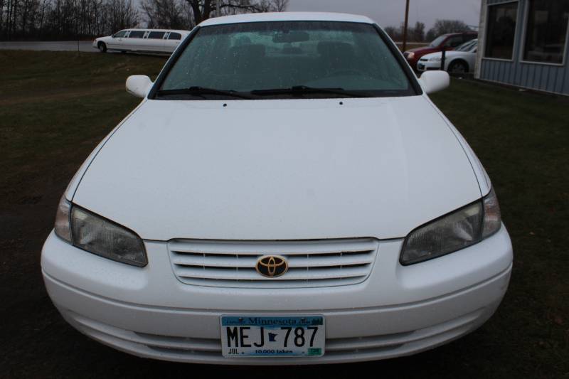 1997 Toyota Camry LE - 121,145 Miles -