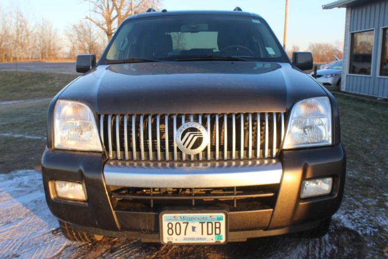 2008 Mercury Mountaineer AWD - 2 Owners -