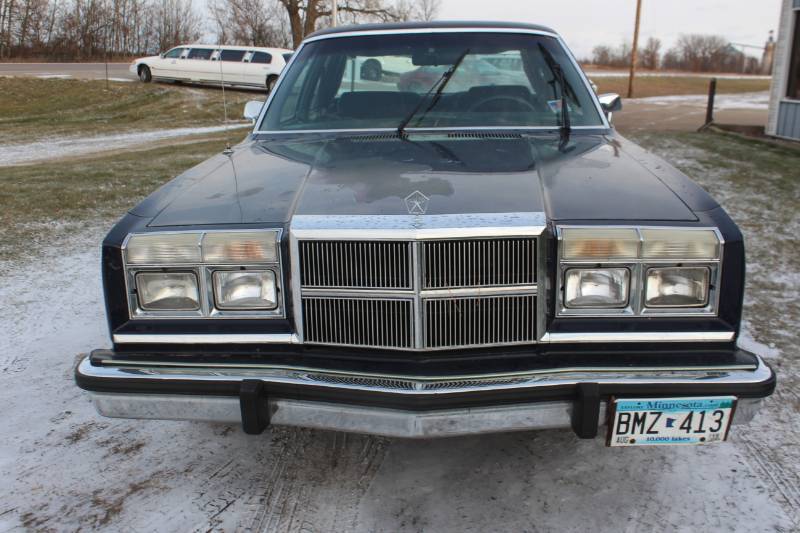 lot 4482 image: 1985 Dodge Diplomat SE - 47,191 Miles -