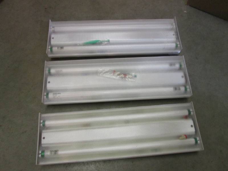 Lot of 3 Light Fixtures  24 x 8  ...
