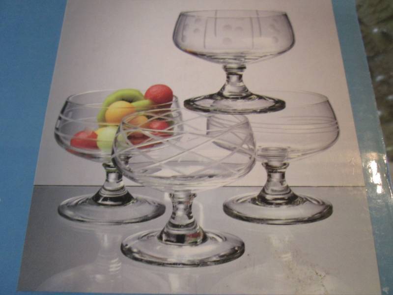 Set of 4 Allegro Dessert Bowls  D-2...