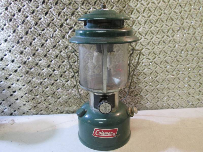 Coleman Lantern  EC1...