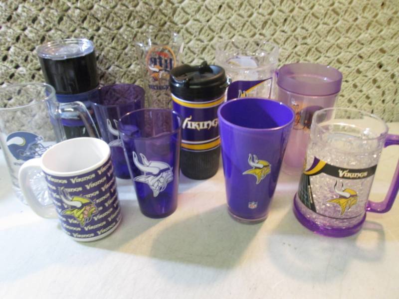 Lot of Minnesota Vikings Cups Glass...