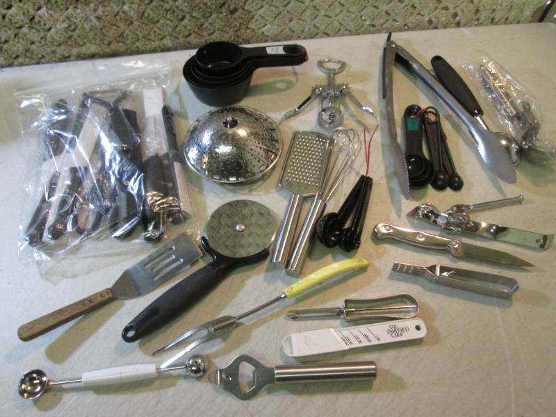 Lot of Kitchen Knives and other Kit...