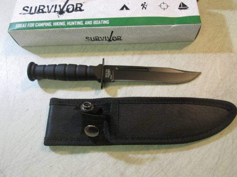 7 12 Survivor Knife with Sheath N...