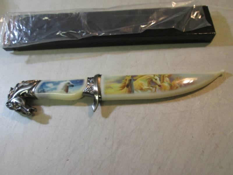 13 Horse Knife with Hard Sheath Ne...