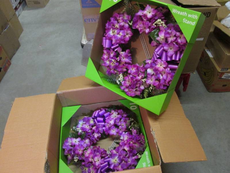 Case of 4 Fake Flower Wreaths with ...
