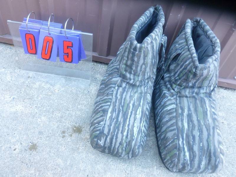 SnS Auctions # 399 Winter Boots, Coats, New Clothes, Sporting Goods, Ammo & Etc.