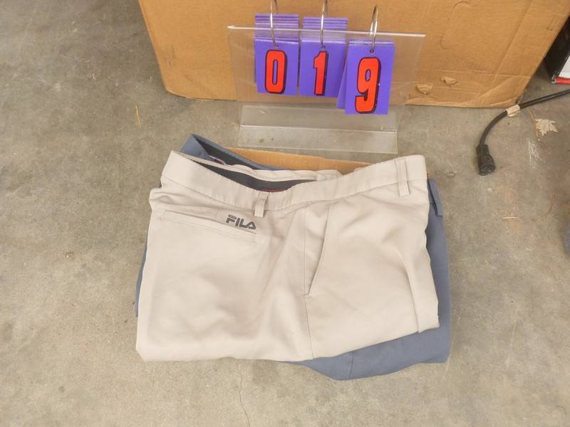 SnS Auctions # 399 Winter Boots, Coats, New Clothes, Sporting Goods, Ammo & Etc.