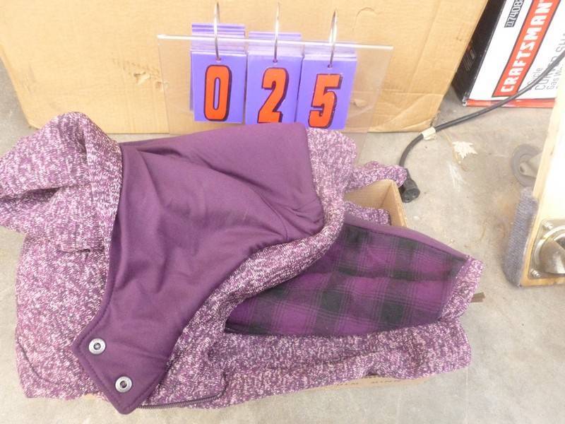 SnS Auctions # 399 Winter Boots, Coats, New Clothes, Sporting Goods, Ammo & Etc.