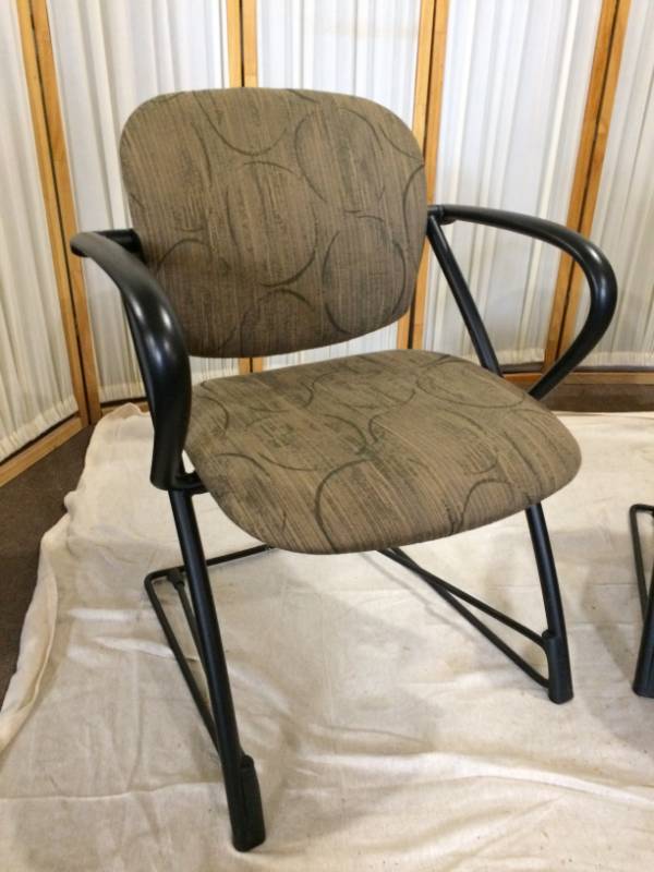 MSRP $520 Each - Pair High Quality Steelcase Ally Specialty Upholstered Seat &amp Back Ergonomic Sled-BaseMultipurpose ChairWith Arms - Contemporary &amp Sleek Guest Seating - Like New Condition