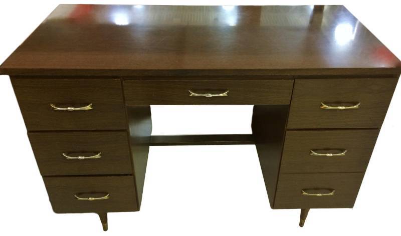 CHARMING MID CENTURY MODERN WALNUT LAMINATE KNEEHOLE DESK - MY MOM USED HERS AS A SEWING DESK - GREAT CONDITION WITH FABULOUS DRAWER PULLS&nbsp30 H x 42 W x 18 D
